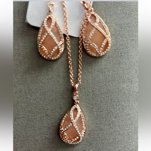 Park Lane Jewelry - Park Lane Brittany Rose necklacee and earringsgs